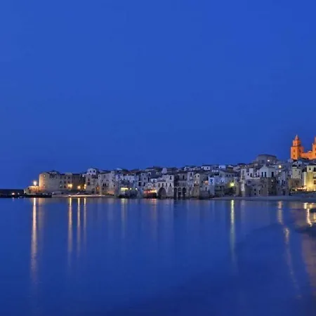 Charles Apartment Cefalu